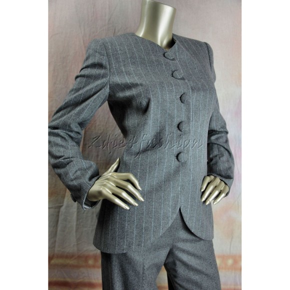 $2925 New GIORGIO ARMANI Gray Pin Stripe Wool Jacket 10